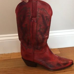 Brand new - with tags Lucchese cowboy boots